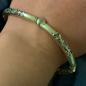 Silver tone Stretch bangle with hearts